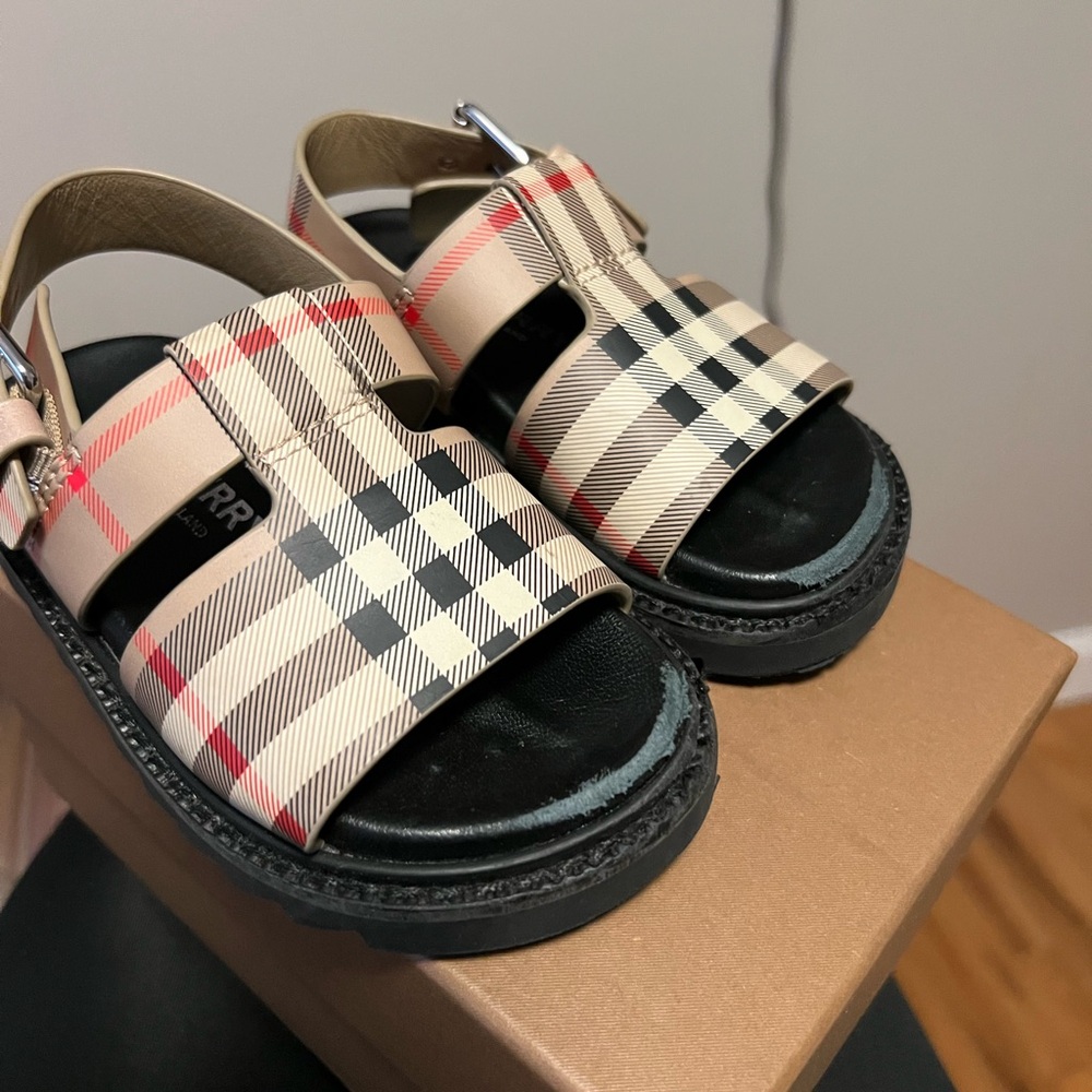 Blueberry kid sandal